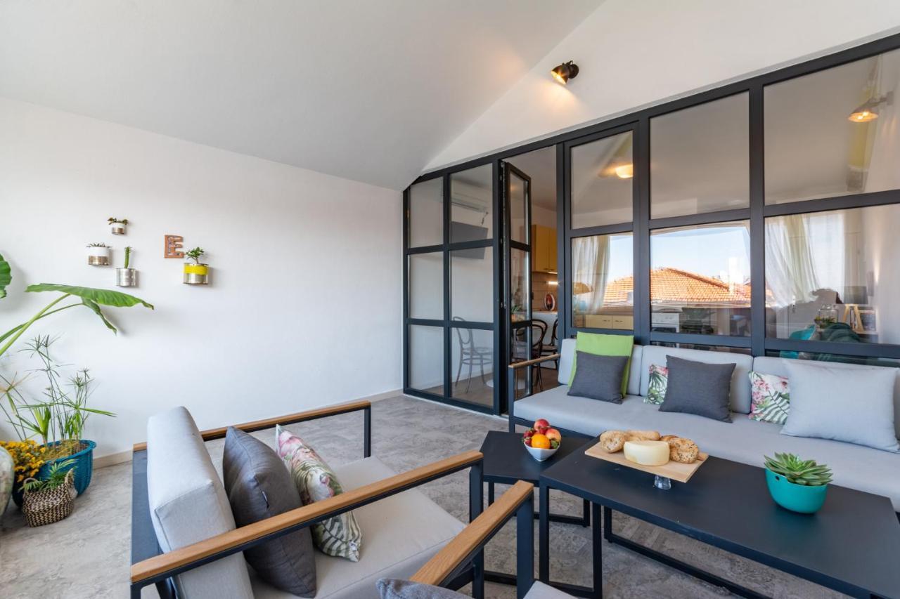 Apartments Lota On Top Location ซูเปตาร์ ภายนอก รูปภาพ