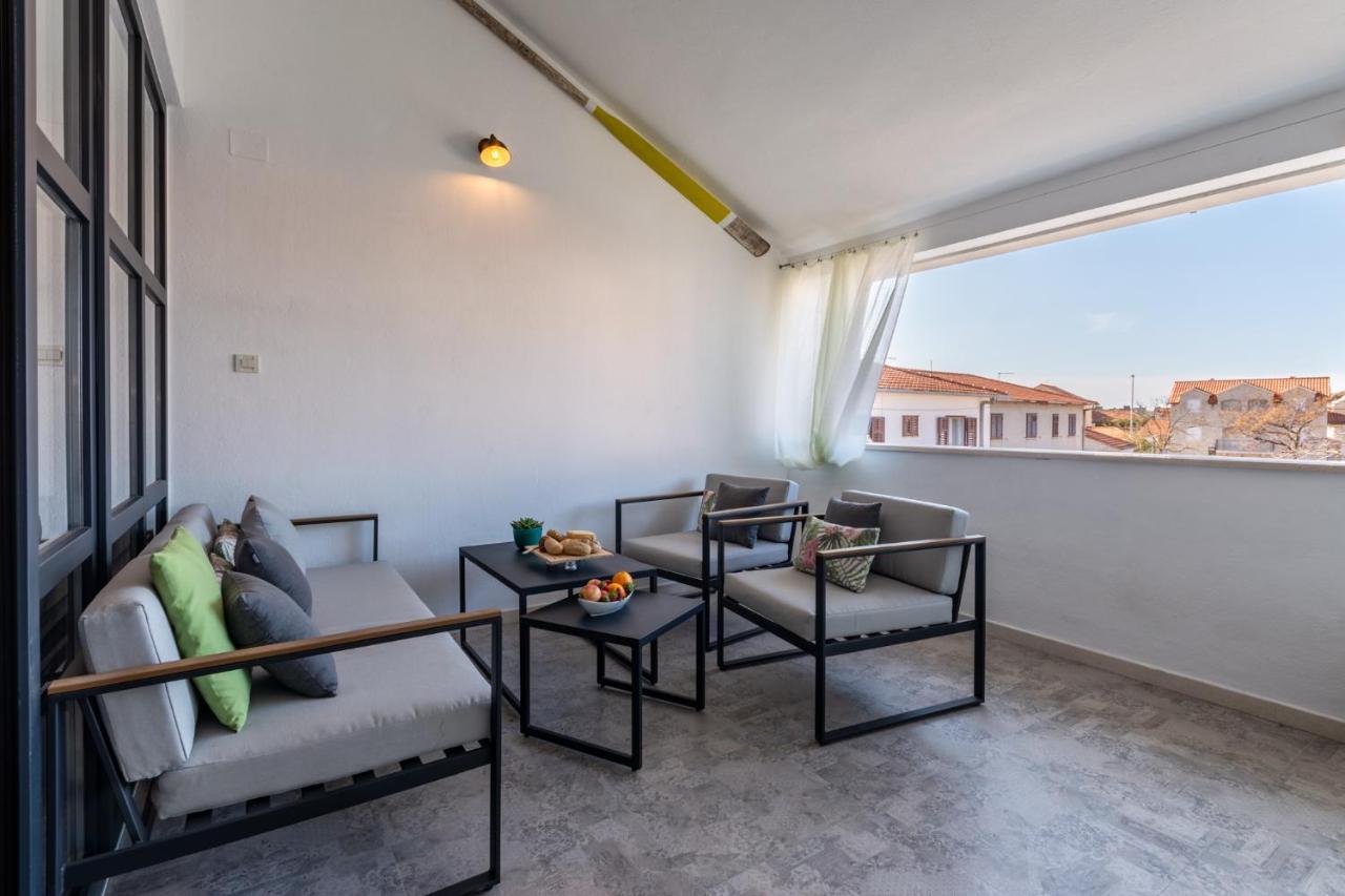 Apartments Lota On Top Location ซูเปตาร์ ภายนอก รูปภาพ